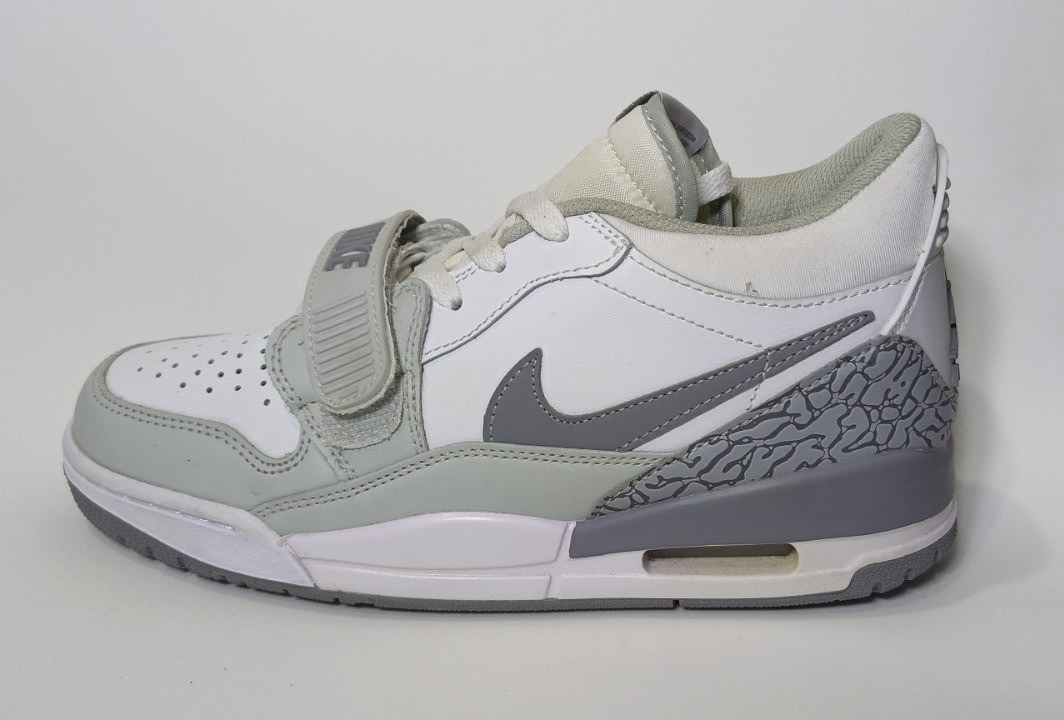 Jordan Legacy 312 Bajo Cristal de Mar Blanco