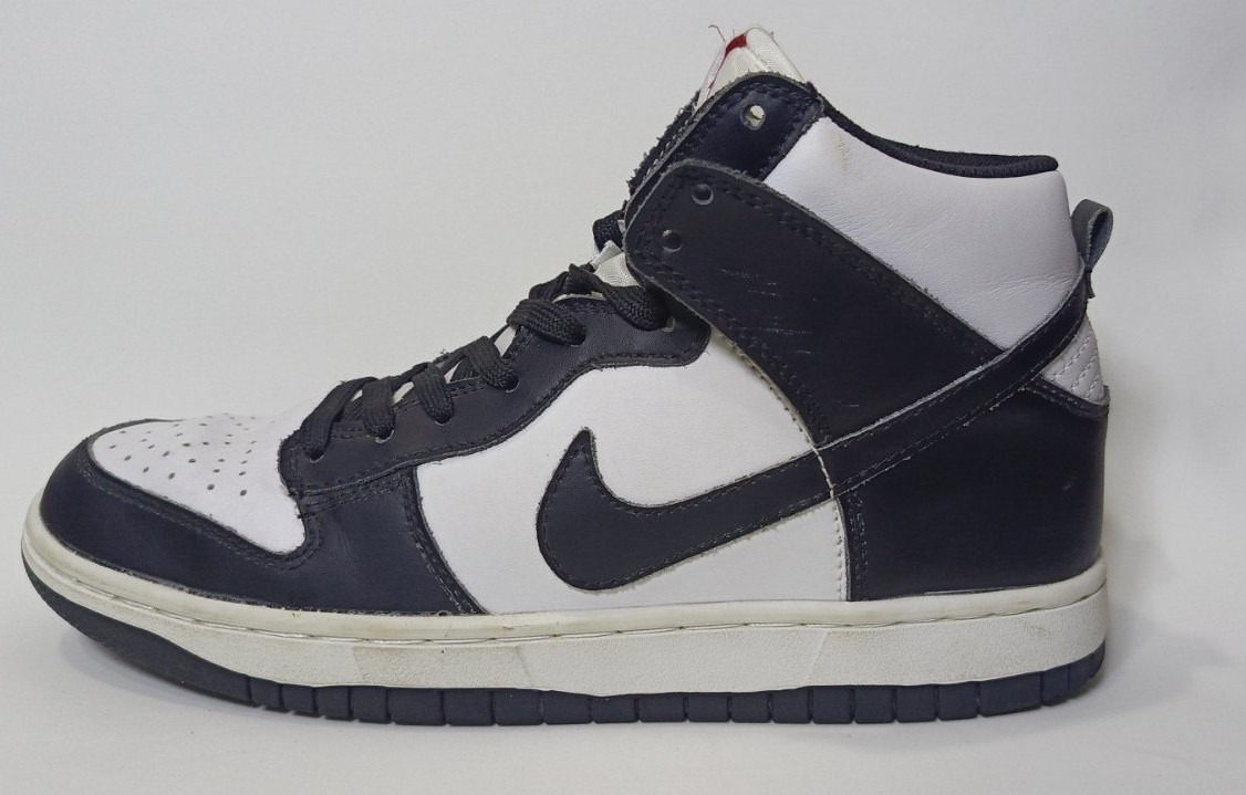 Nike Dunk High "Panda"